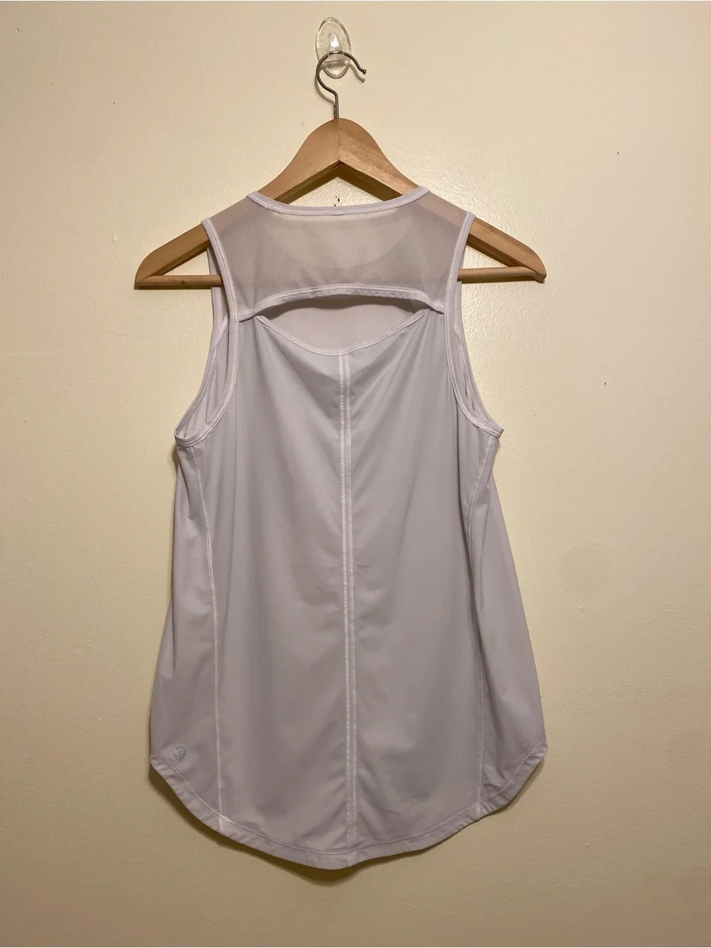 Lululemon athletica Women’s Athletic Tank Top. Size M -L